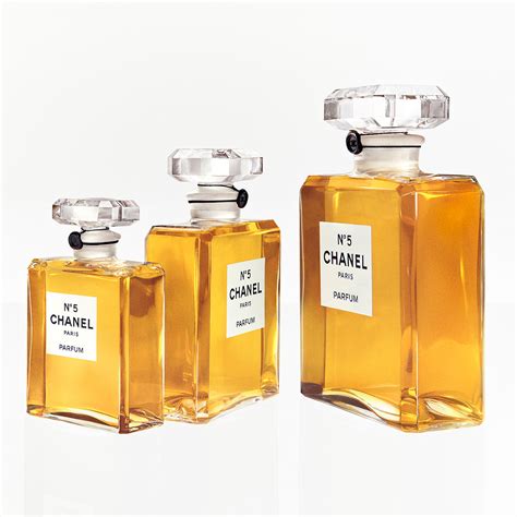 giant parfumfles chanel|chanel les grands extraits.